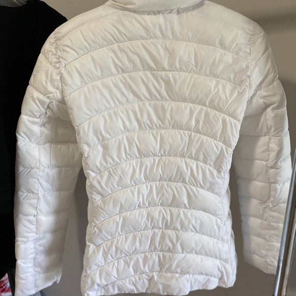 White Puffer jacket - Picture 2 of 2